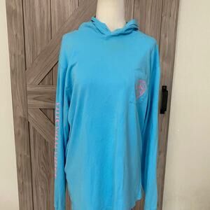 Vineyard vines, women’s size small, hooded, long sleeve top